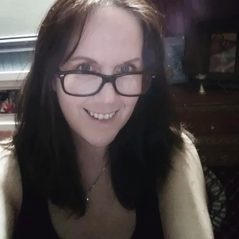 Meet your Posher,  Lorraine